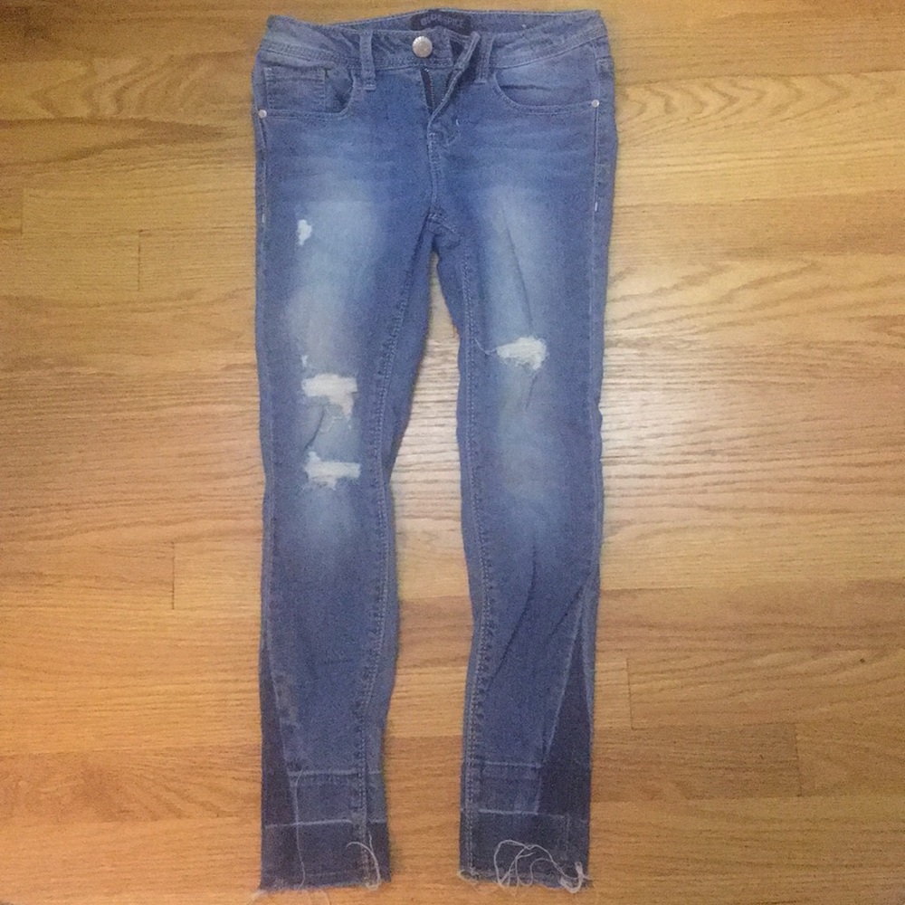 Medium wash ripped skinny jeans